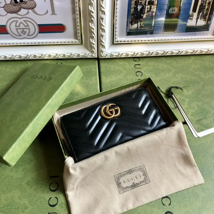 Gucci New Arrival Bucket Bag in Grained Calfskin
