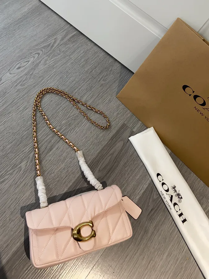 209 Quilting Tabby Bucket Bag with Chain Details