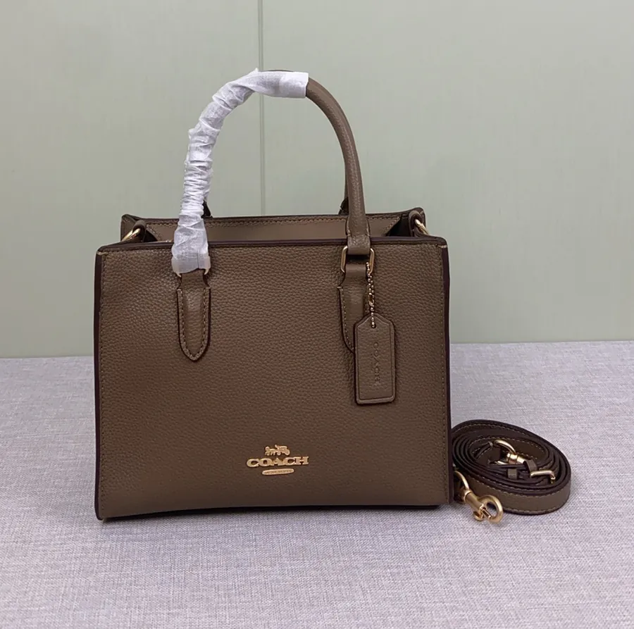 Maggie Bucket Bag Timeless Classic, Versatile and Perfect for Autumn