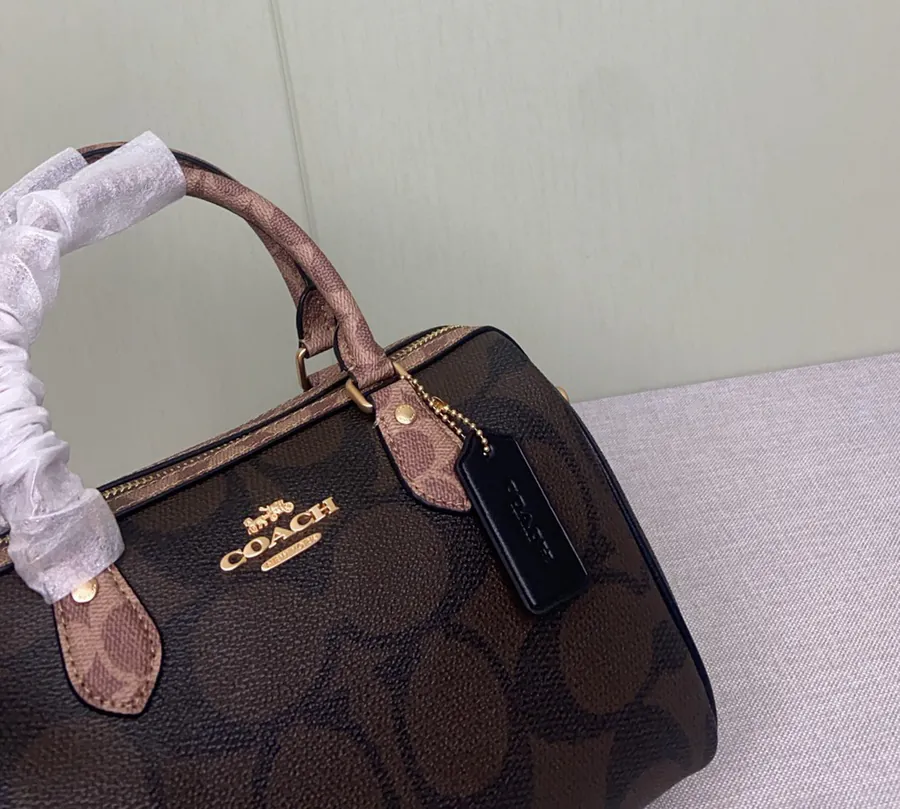 Brynn Classic Pillow Bag Boston with Stylish Design