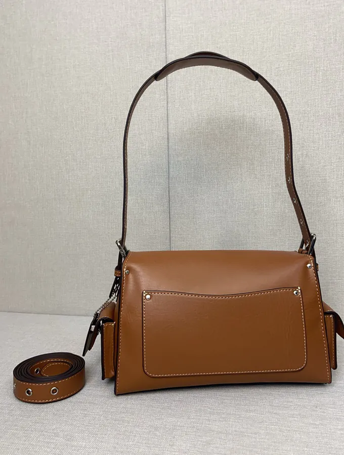 Coach Cargo Soft Tabby Neutral Style
