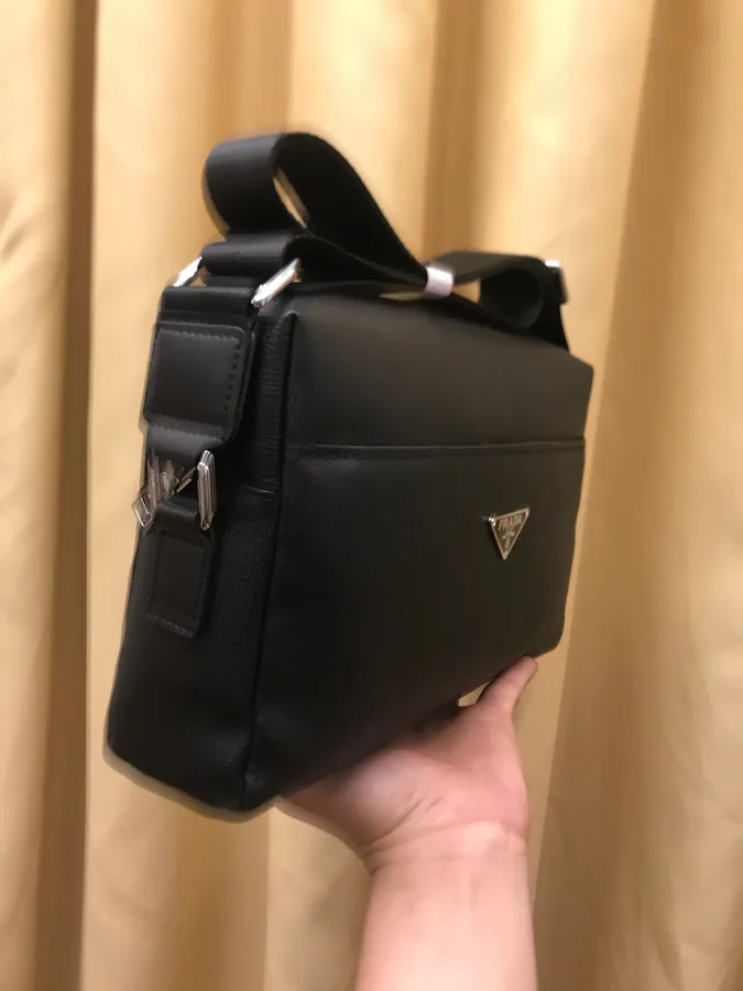 P Family 2023 Spring Luxury Bucket Bag in Platinum Grade Leather