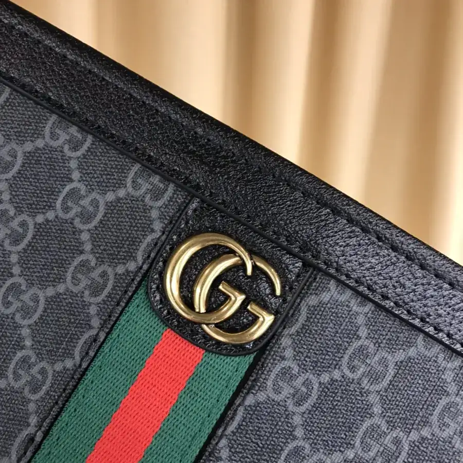 Gucci Bucket Bag Large Capacity, Classic Design