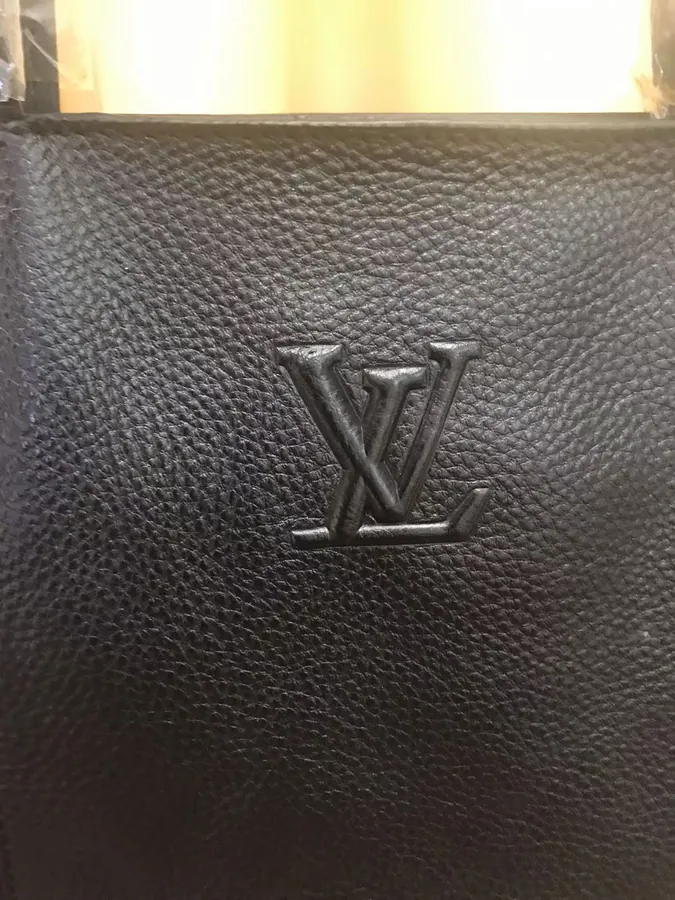 V Brand Premium Men's Briefcase Italian Leather, Elegant Design