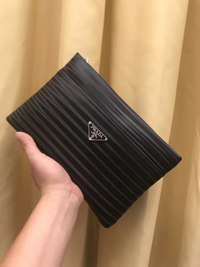 P Family New Arrival Premium Men's Bag with Platinum Grade Leather