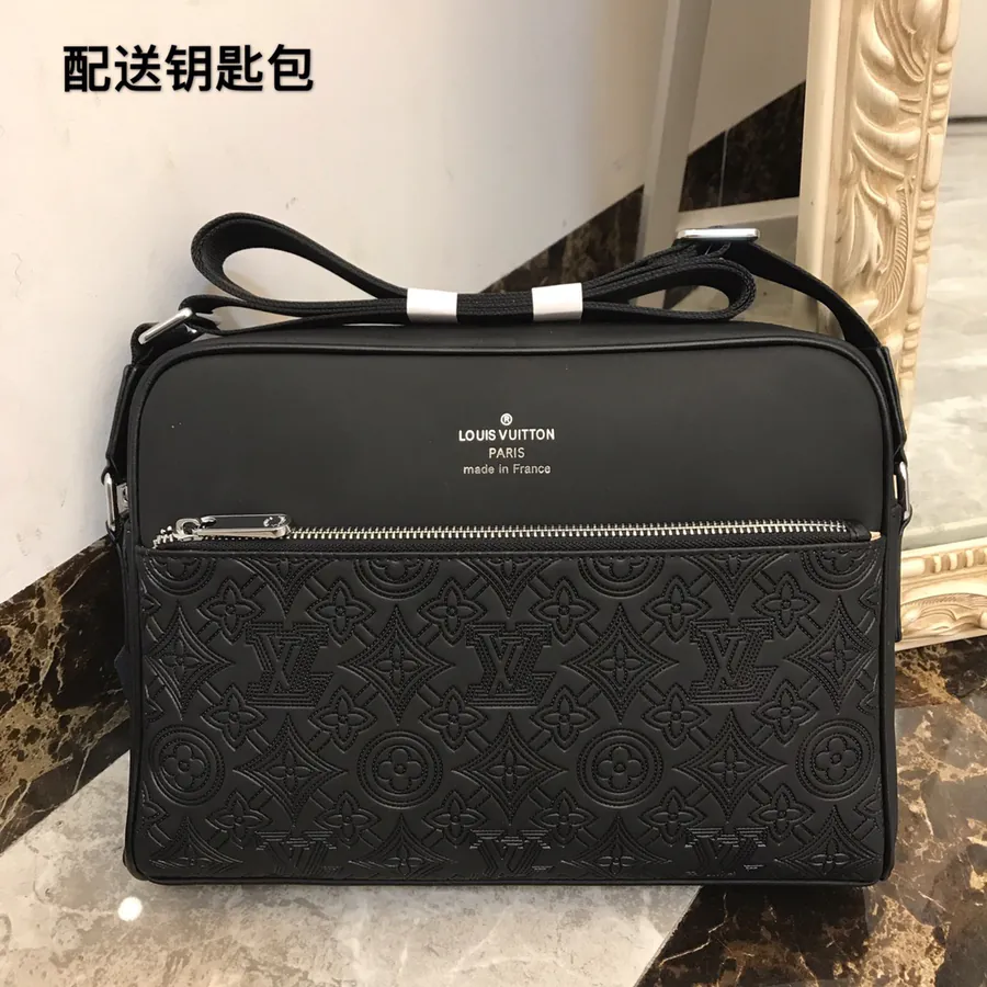 P240 Wallet Premium Italian Calfskin, Brand Logo Steel Hardware