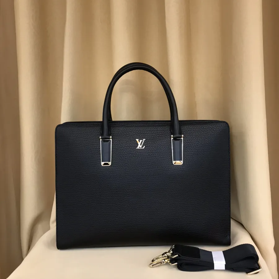 V Briefcase in Grained Calfskin with Detachable Strap