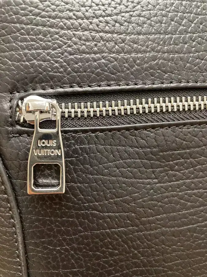 P260 Premium Crossbody Bag in Italian Calfskin