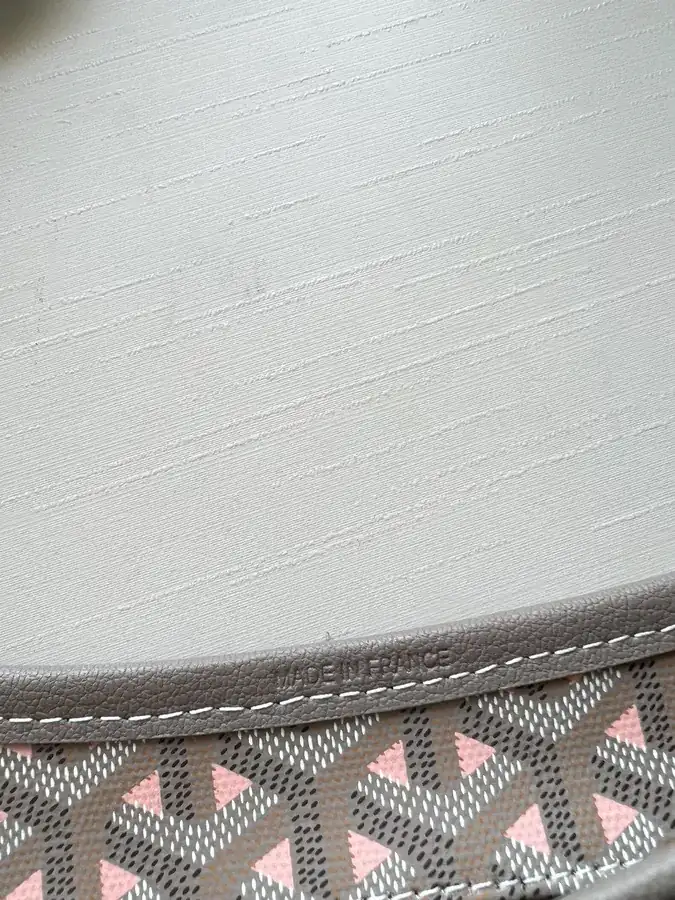 Goyard Hobo Elegant and Casual