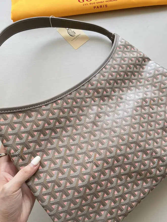Goyard Hobo Elegant and Casual