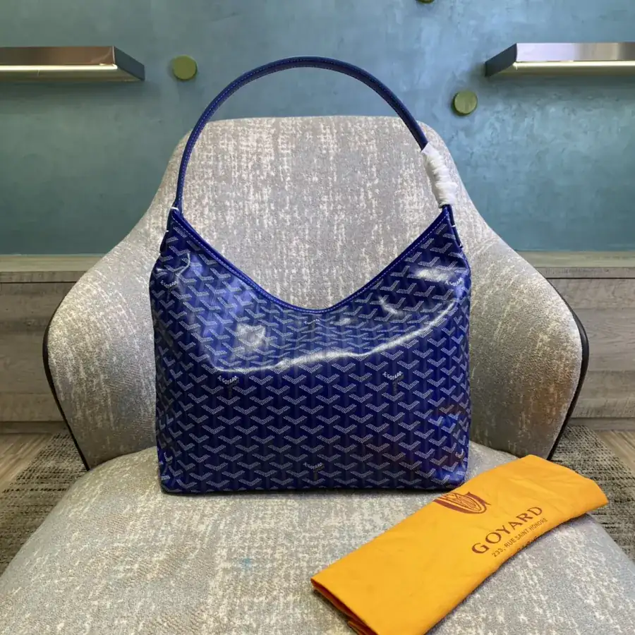 Goyard Bohème Hobo Bag Lightweight and Versatile
