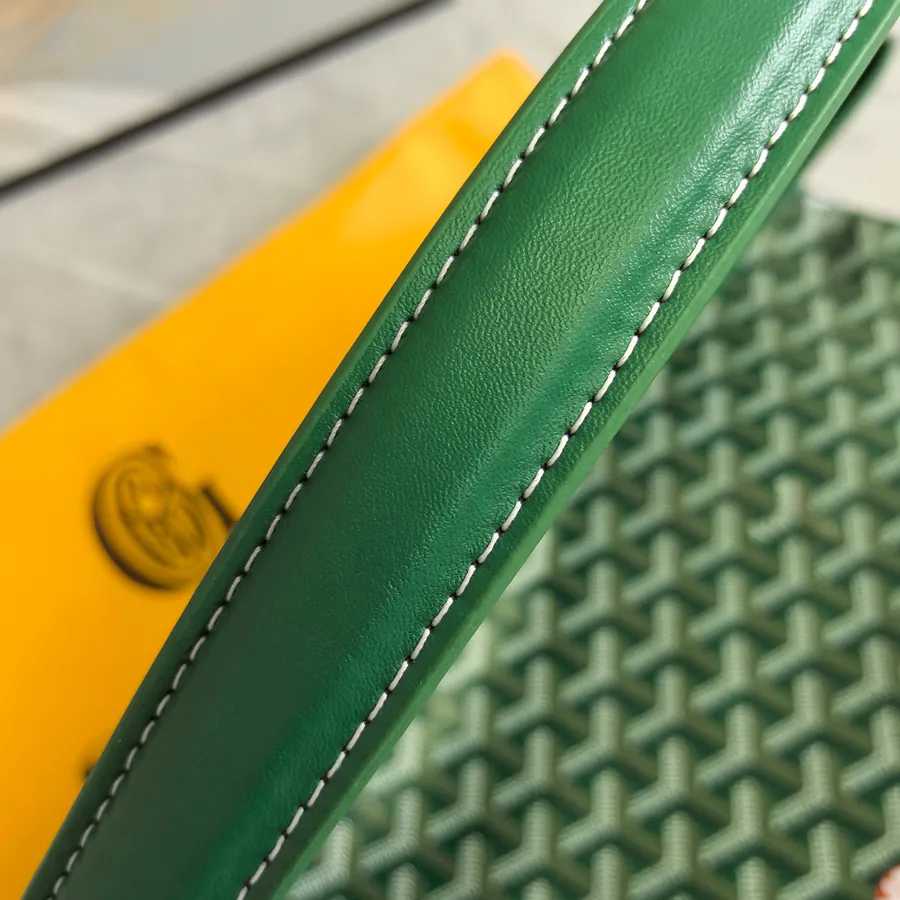 Goyard Hobo Bag Elegant and Casual