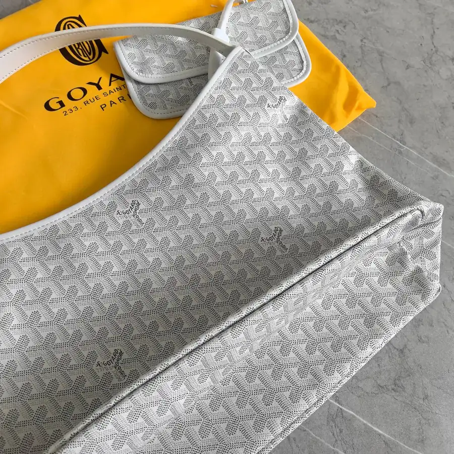 Goyard Hobo with Silk Print, Elegant and Casual