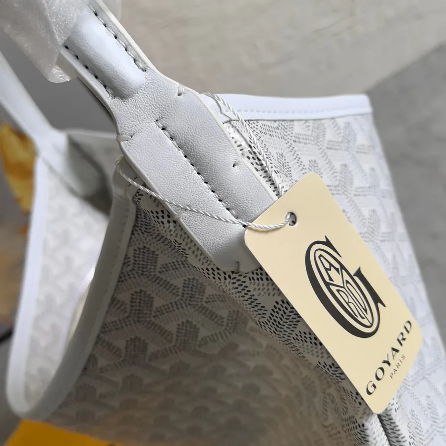 Goyard Hobo with Silk Print, Elegant and Casual
