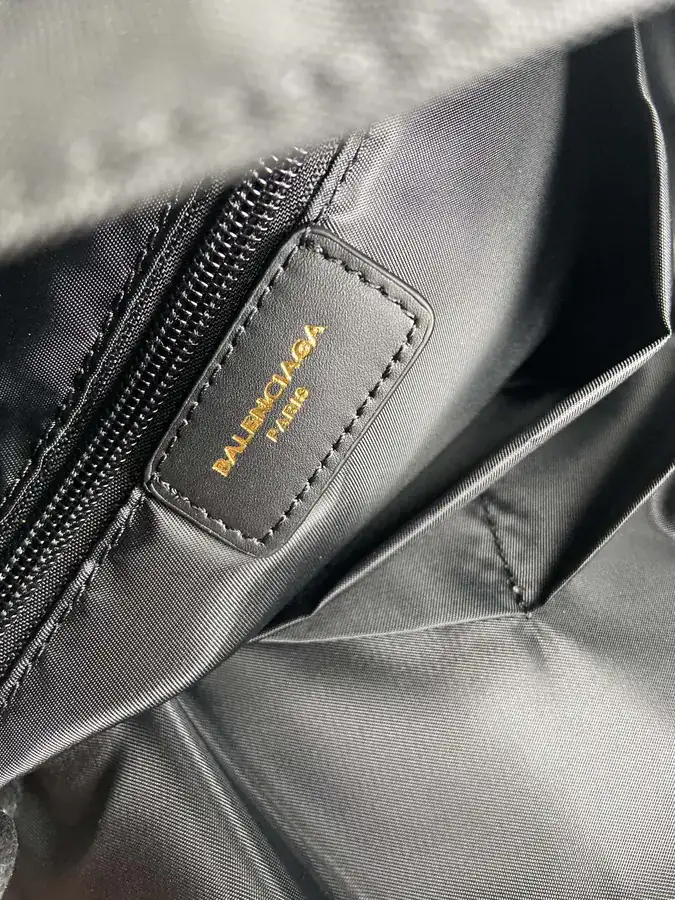 BALENCIAG Explorer Backpack High Fashion Series