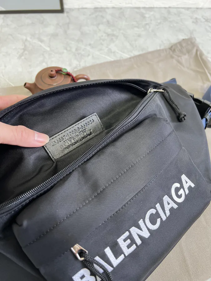 Balenciaga City Series Paris Explorer Waist Bag Black