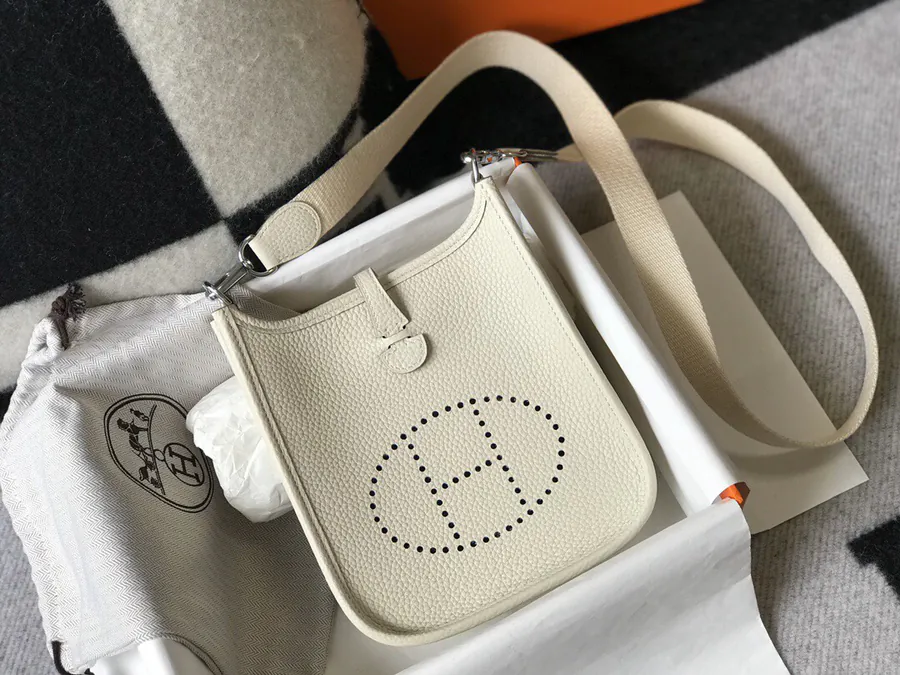 Evelyne Mini in Top Grain Calfskin