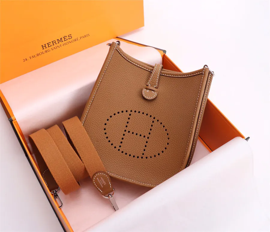 Evelyne Mini in Top Grain Calfskin with Premium Strap