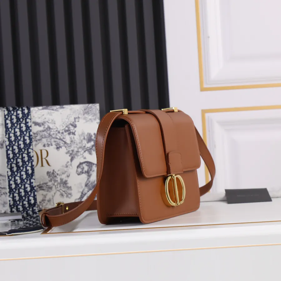 Dior 30 Montaigne Bucket Bag in Brown