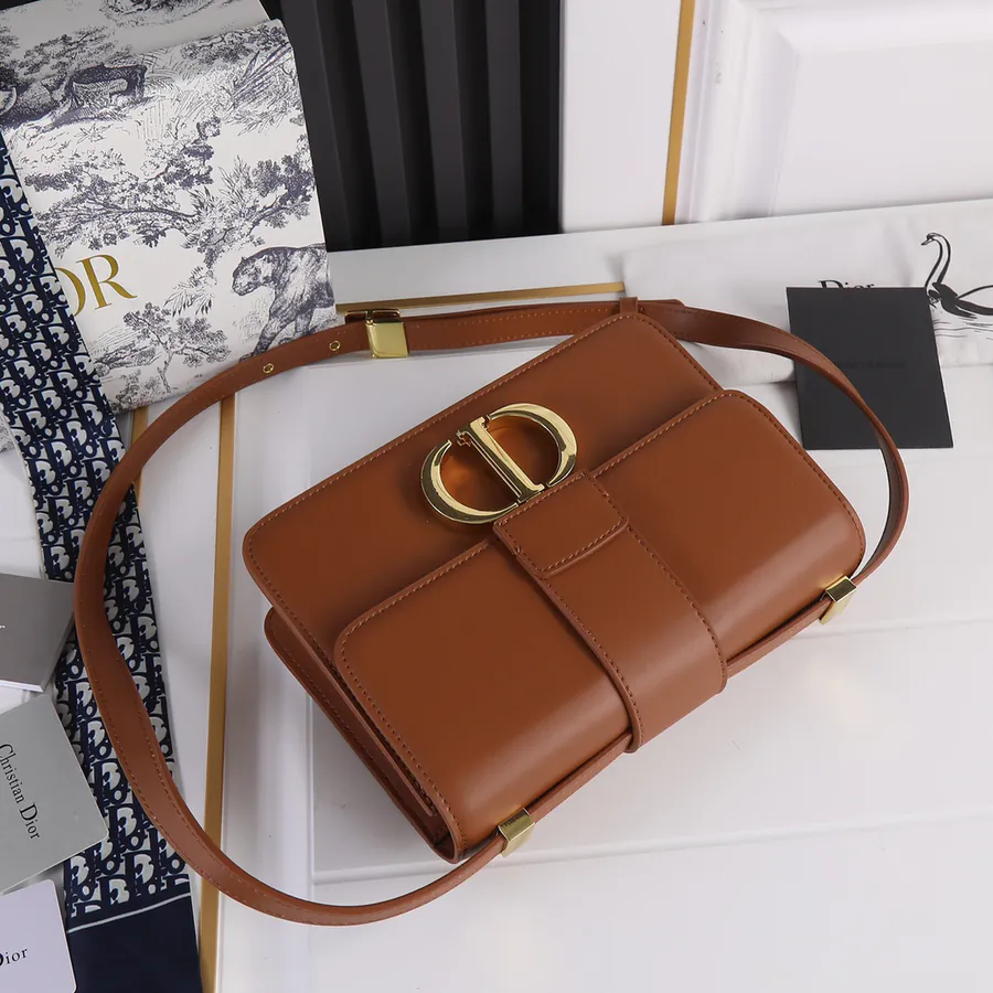 Dior 30 Montaigne Bucket Bag in Brown