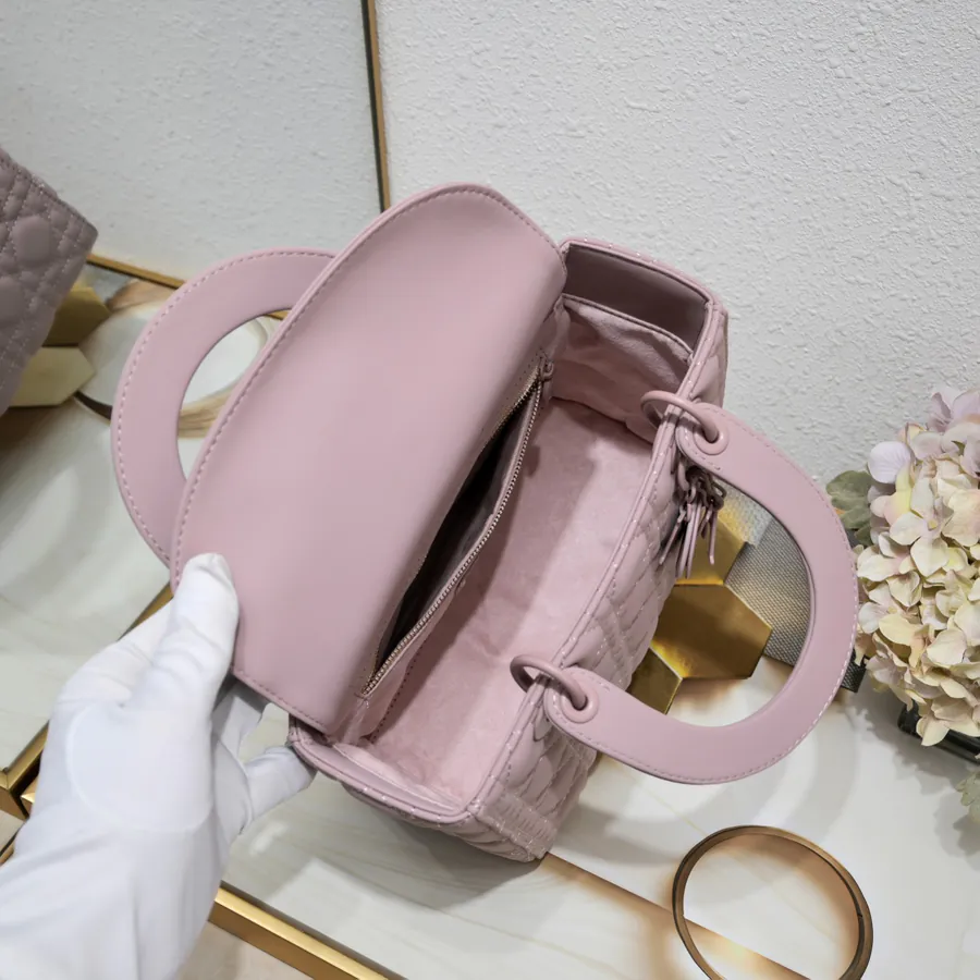 Di0r Ultra matte 2022 Model Calfskin Crossbody Bag
