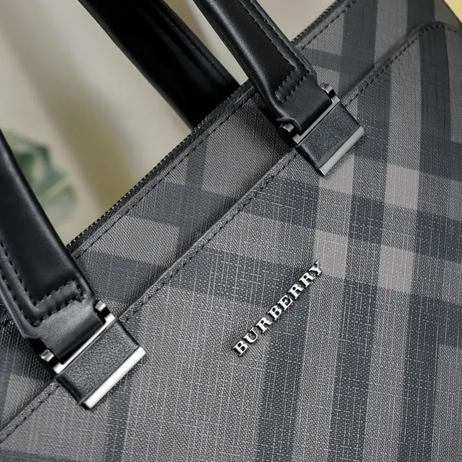 Burberry 8821 Men's Bag Premium Quality