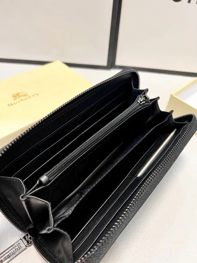Burberry Men's Briefcase Black, 20x10