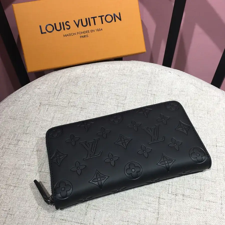 LV 6076 Single Handle Bag in Top Grain Calfskin
