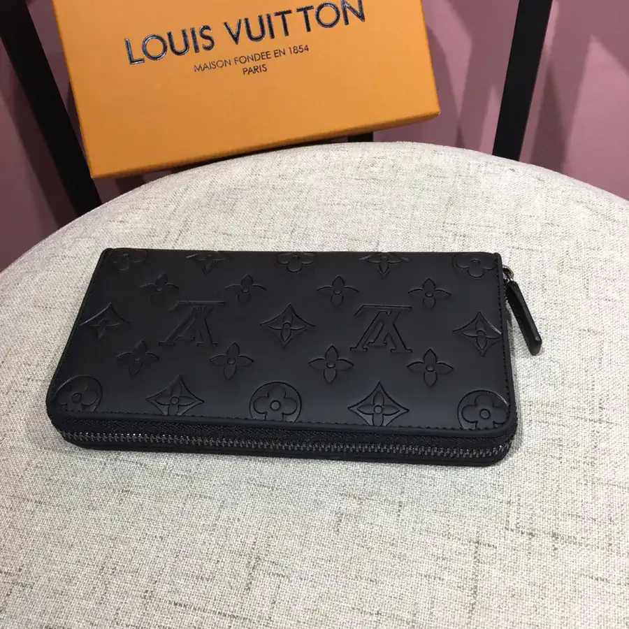 LV 6076 Single Handle Bag in Top Grain Calfskin