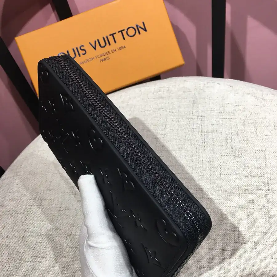 LV 6076 Single Handle Bag in Top Grain Calfskin