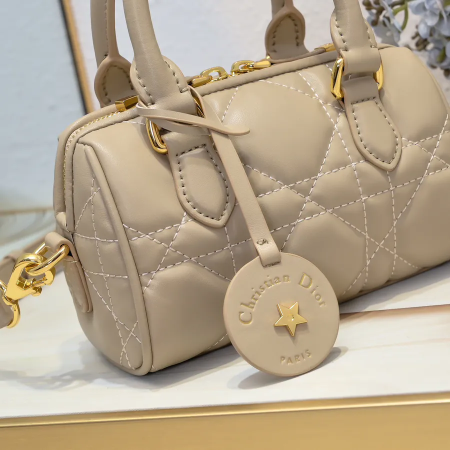 Groove 20.25 Handbag 16cm, Winter Collection, Maria Grazia Chiuri Design