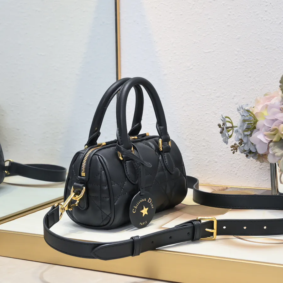 Groove 20.25 Handbag 16cm, Winter 2024 Collection, Elegant and Stylish