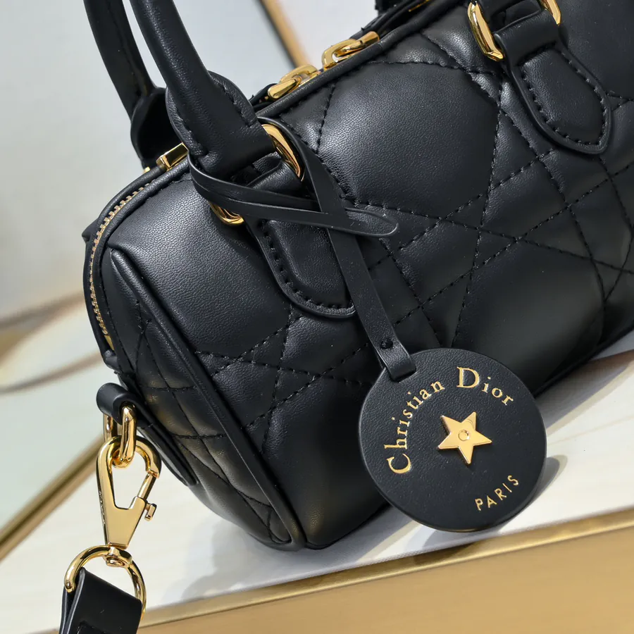 Groove 20.25 Handbag 16cm, Winter 2024 Collection, Elegant and Stylish