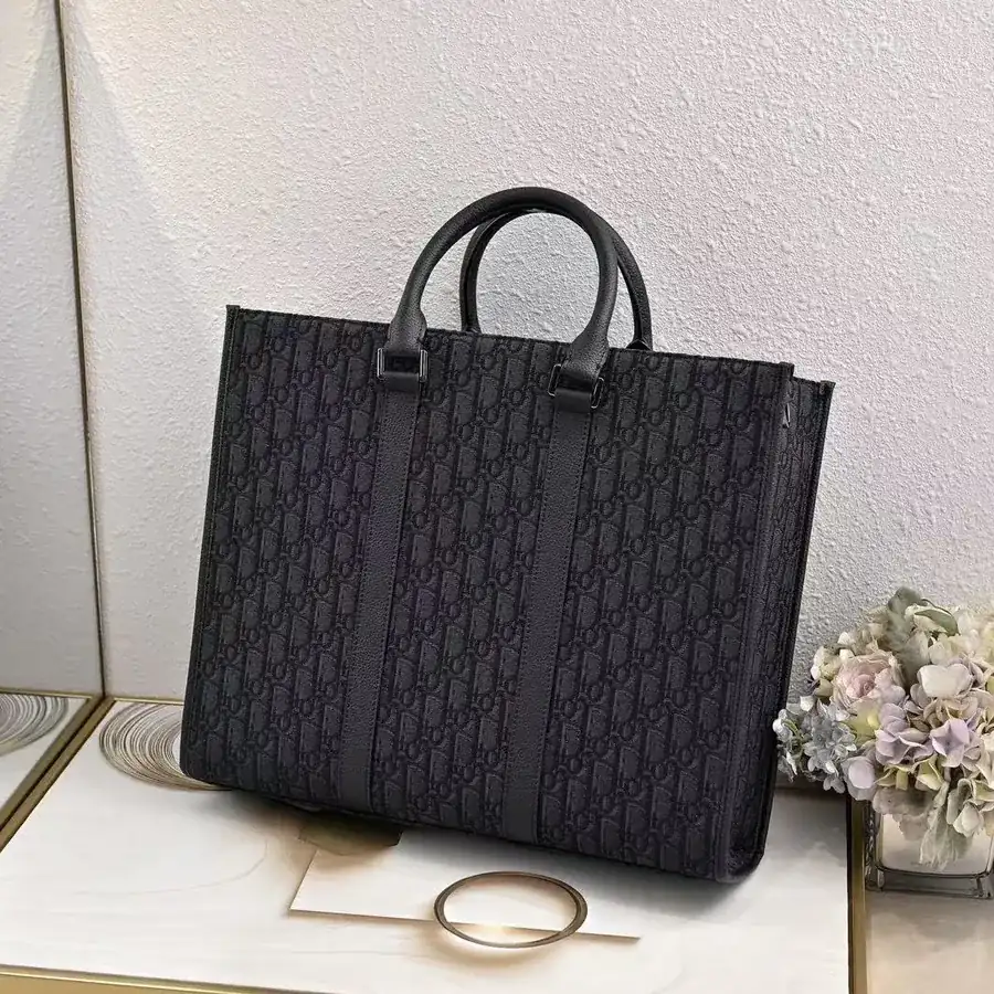 Dior Oblique Print Handbag with Grained Calfskin Details