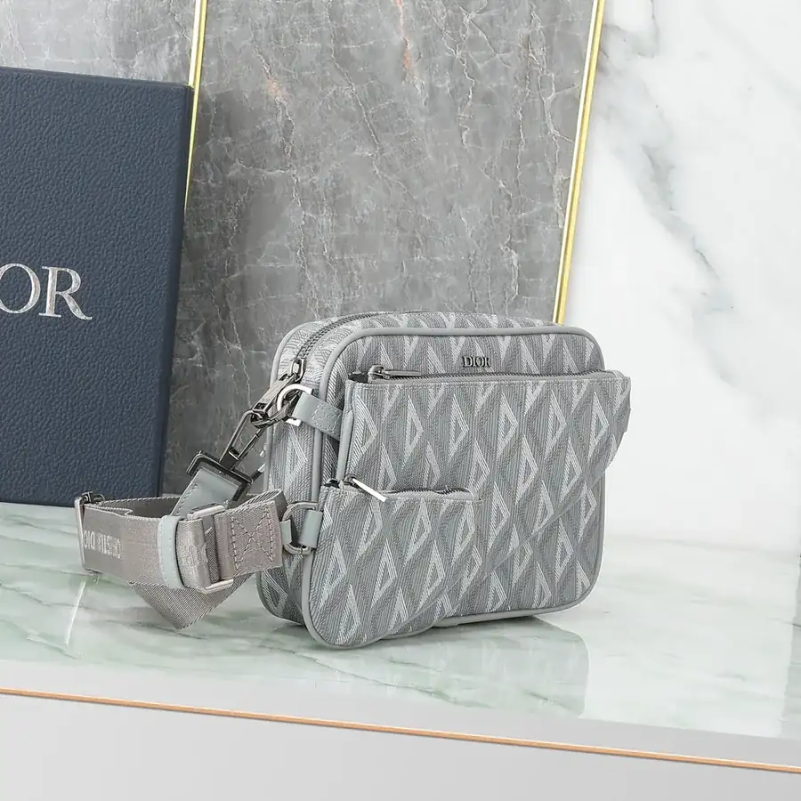 Marc Bohan Diamond Bucket Bag Set Classic Style
