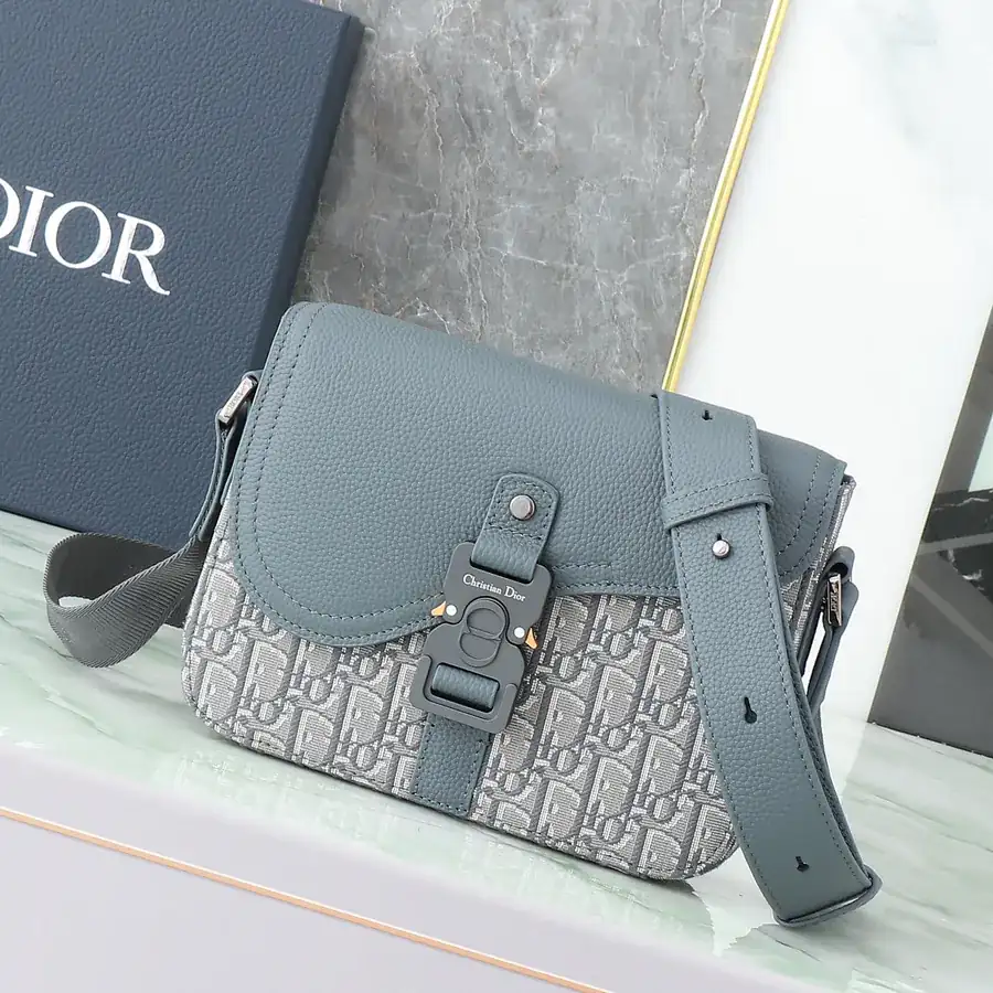 Small Saddle Messenger Bag with Flip Closure