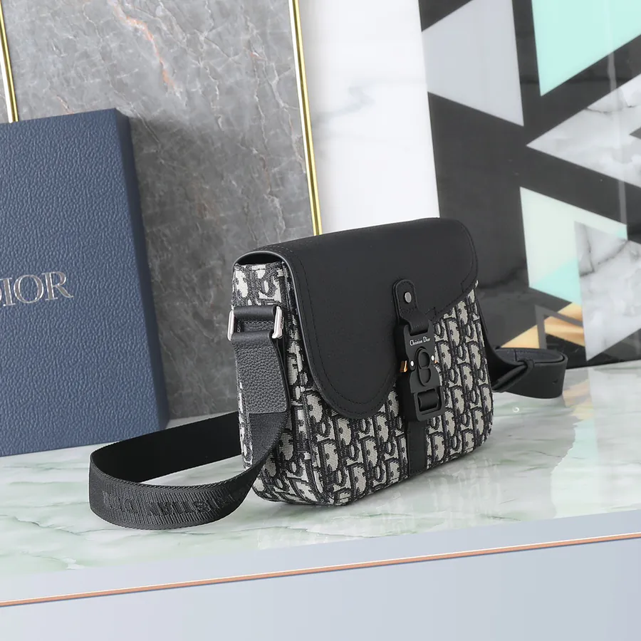 DIOR Bucket Bag in Black with Grained Calfskin