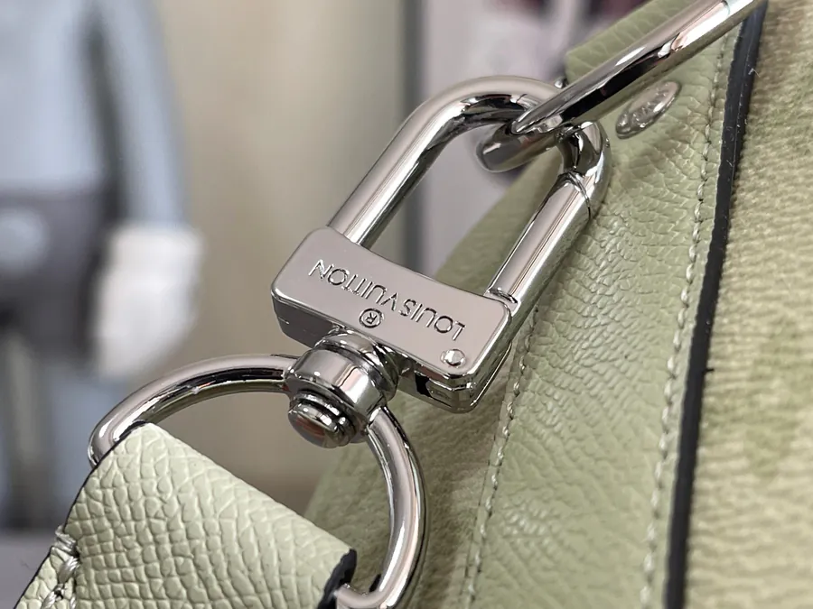 Louis Vuitton Keepall 25 Shoulder Bag
