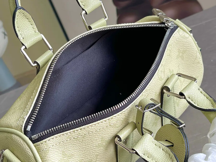 Louis Vuitton Keepall 25 Shoulder Bag