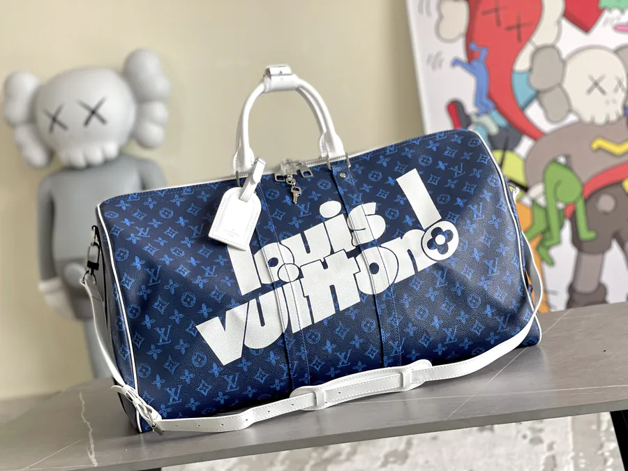 LV Keepall Bandoulière 55 Travel Bag Vintage Monogram Design