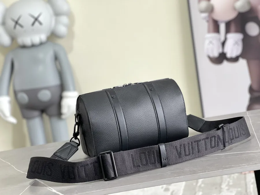 City Keepall Handbag in Grained Calfskin