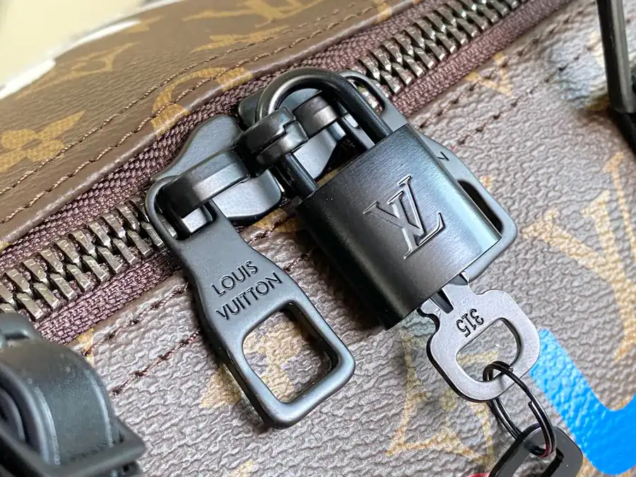 Keepall 50 Travel Bag with Strap Men's Fashion Show