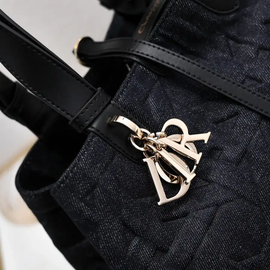 Toujours Travel Bucket Bag in Grained Calfskin