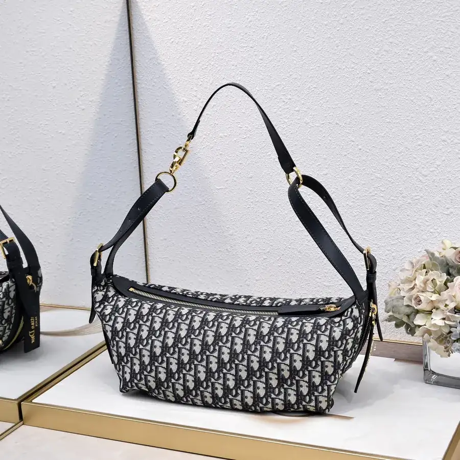 D Journey Bucket Bag in Blue Oblique Print