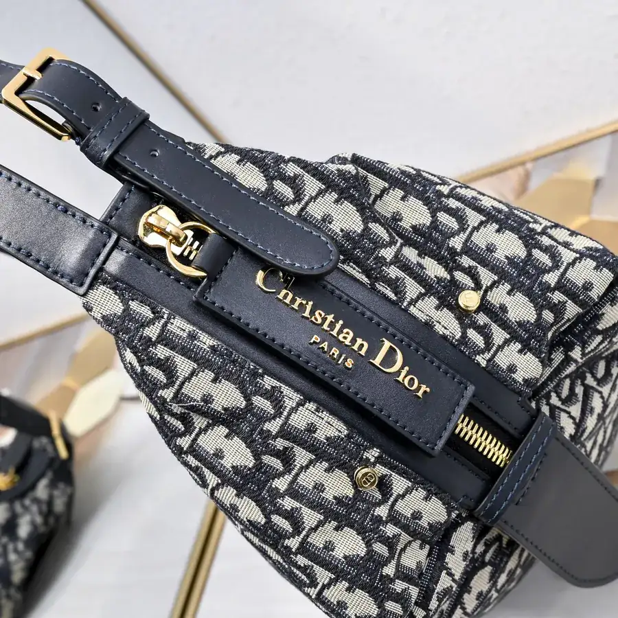 D Journey Bucket Bag in Blue Oblique Print