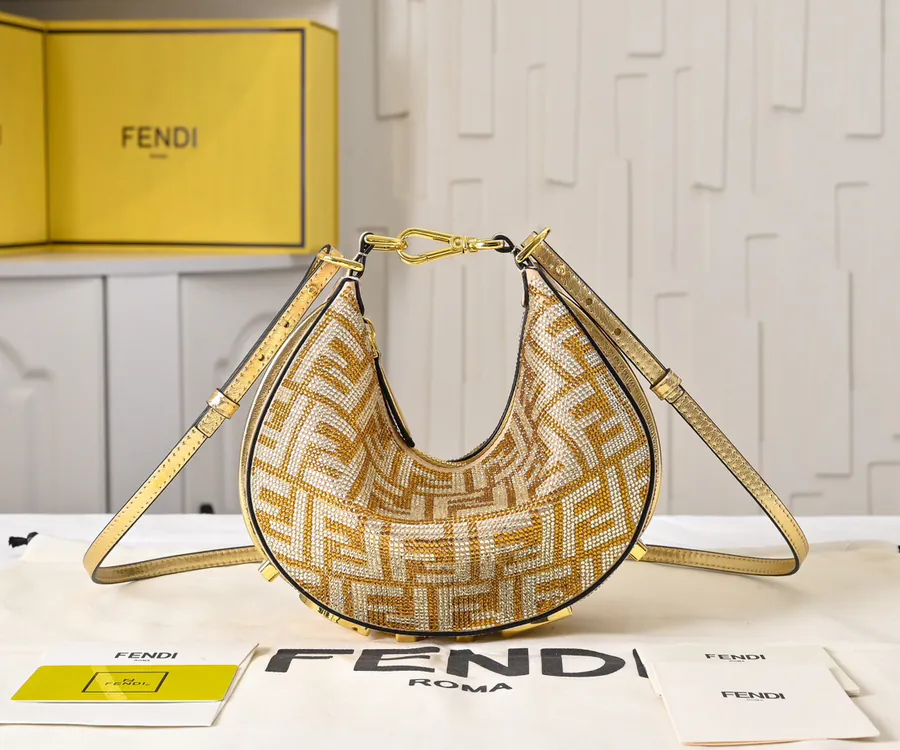 FENDI Prada腋下包 20cm尺寸