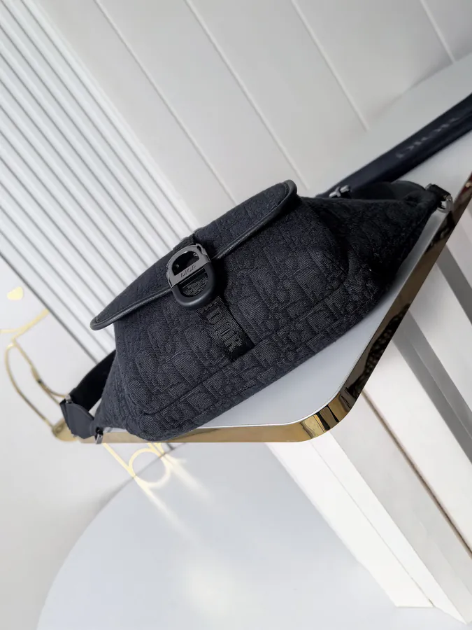 8 Spring 2025 Collection Tote Bag