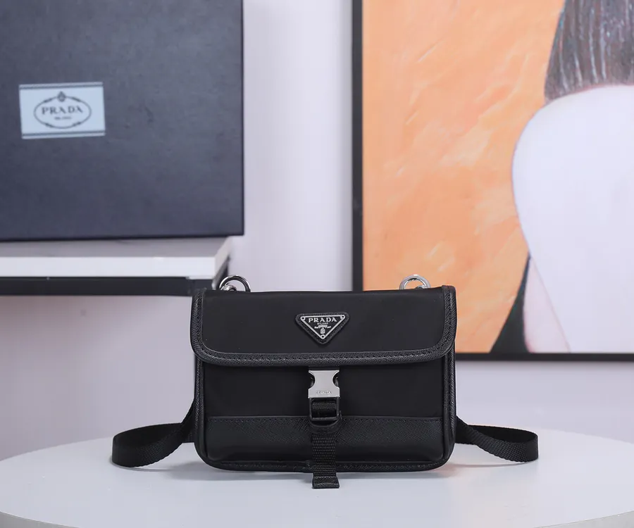 Mini Mail Bag in Grained Calfskin