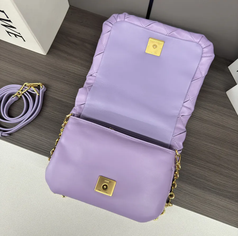 P1000.LOw℮ Goya Puffer Bucket Bag