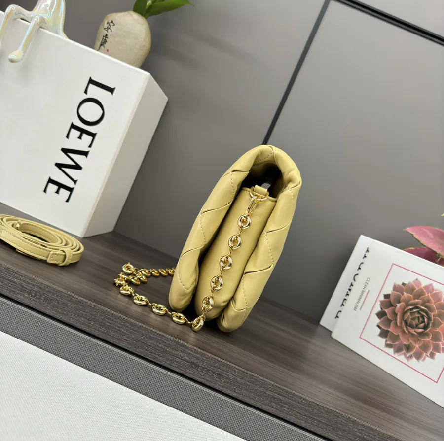 P1000.LOw℮ Goya Handbag